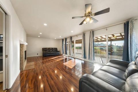 545 Brooke Dr, Vallejo, CA 94591 photo 8