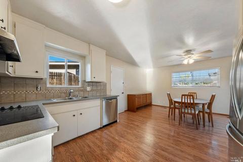 545 Brooke Dr, Vallejo, CA 94591 photo 9