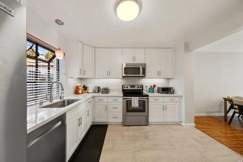 1772 Stuart Ct, Benicia, CA 94510 photo 8