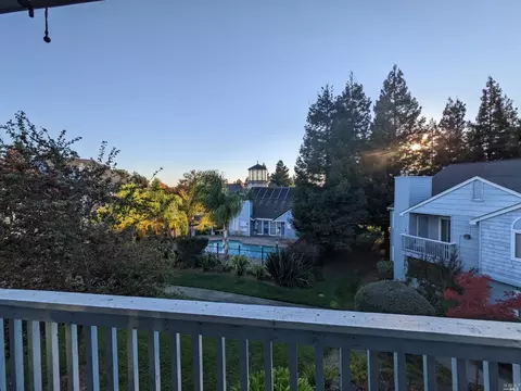 355 Lighthouse Dr, Vallejo, CA 94590 photo 1