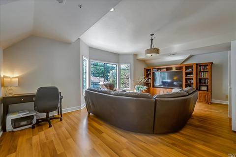 41 Thunderbird Dr, Novato, CA 94949 photo 40