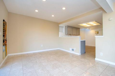 303 Jade Cir, Vallejo, CA 94590 photo 9