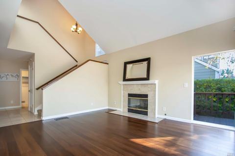 303 Jade Cir, Vallejo, CA 94590 photo 8