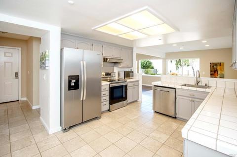 303 Jade Cir, Vallejo, CA 94590 photo 17