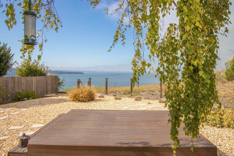 303 Jade Cir, Vallejo, CA 94590 photo 2
