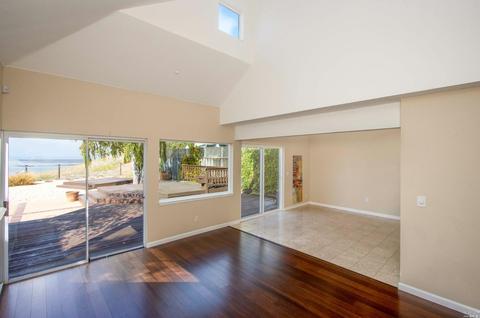 303 Jade Cir, Vallejo, CA 94590 photo 11