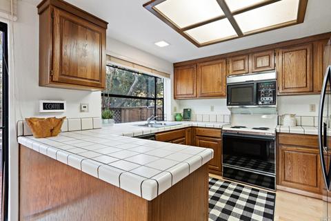 24 Hansen Ct, Moraga, CA 94556 photo 12