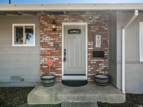 407 Violet Ct, Fairfield, CA 94533 photo 5