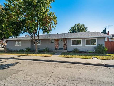 407 Violet Ct, Fairfield, CA 94533 photo 3