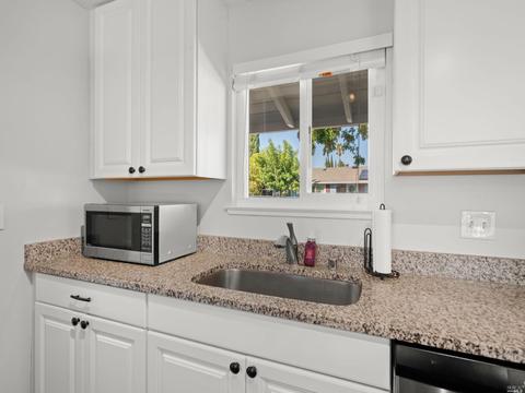 407 Violet Ct, Fairfield, CA 94533 photo 16