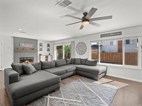 407 Violet Ct, Fairfield, CA 94533 photo 7