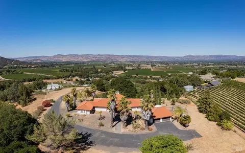 3109 Dry Creek Rd, Napa, CA 94558