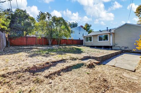 532 Bonita Ct, Vallejo, CA 94591 photo 29