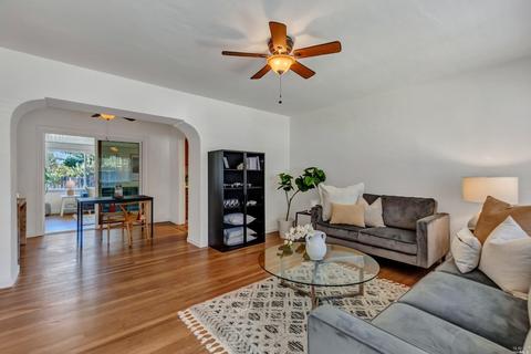532 Bonita Ct, Vallejo, CA 94591 photo 2