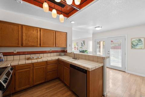 2786 Peppertree Dr, Fairfield, CA 94533 photo 24
