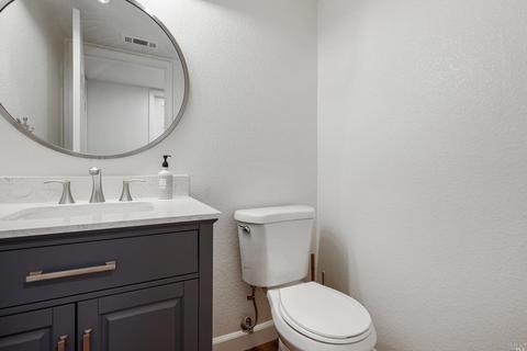 380 Regency Cir, Vacaville, CA 95687 photo 7