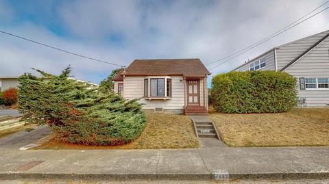 2425 C St, Eureka, CA 95501 photo 1