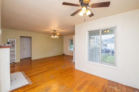 135 Maple St, Vacaville, CA 95688 photo 13