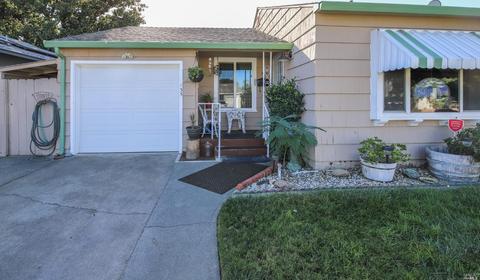 135 Maple St, Vacaville, CA 95688 photo 5