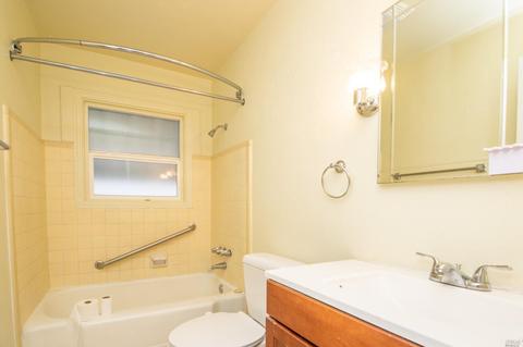 135 Maple St, Vacaville, CA 95688 photo 28