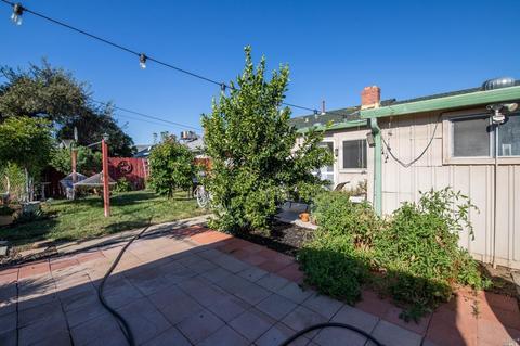 135 Maple St, Vacaville, CA 95688 photo 55