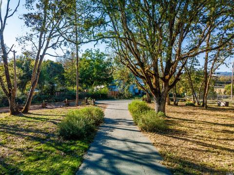913 E Hill Rd, Willits, CA 95490 photo 35
