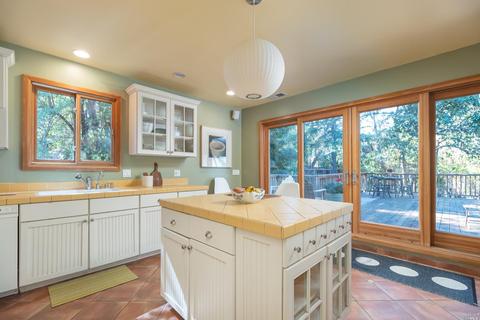 629 Cascade Dr, Fairfax, CA 94930 photo 10