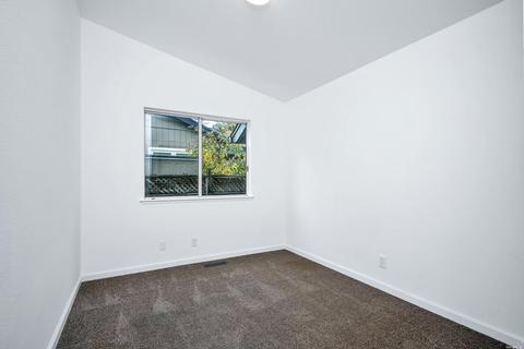 1056 Hampshire Ln, Windsor, CA 95492 photo 20