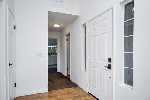 1056 Hampshire Ln, Windsor, CA 95492 photo 19