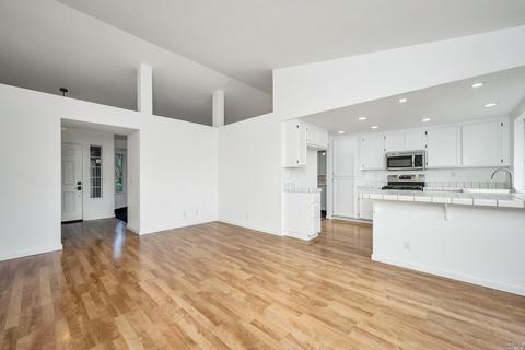 1056 Hampshire Ln, Windsor, CA 95492 photo 13