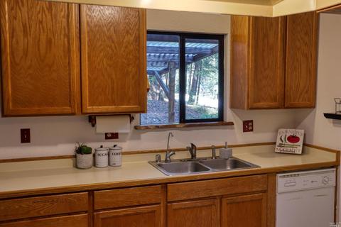 24949 Clover Rd, Willits, CA 95490 photo 6