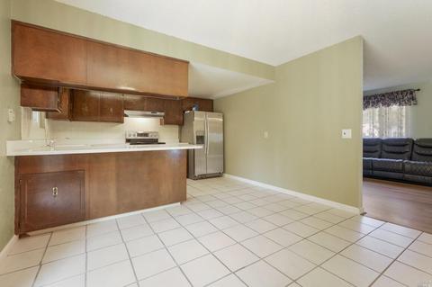 236 Bowline Dr, Vacaville, CA 95687 photo 12