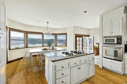 141 Great Circle Dr, Mill Valley, CA 94941 photo 6