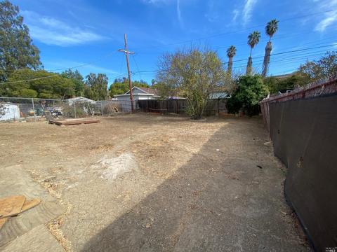 930 Palou St, Vallejo, CA 94591 photo 4