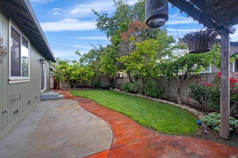 87 Cock Robin Ave, Windsor, CA 95492 photo 32