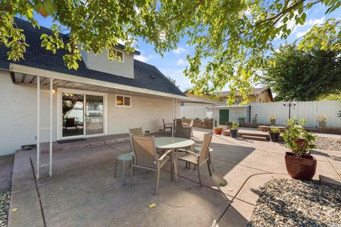 520 Silver Dr, Vacaville, CA 95687 photo 36