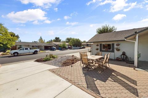 520 Silver Dr, Vacaville, CA 95687 photo 6