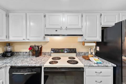 520 Silver Dr, Vacaville, CA 95687 photo 23