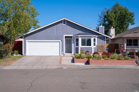 445 Ginny Dr, Windsor, CA 95492 photo 3