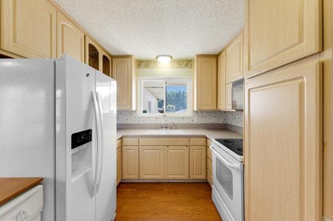 1340 7th St, Rodeo, CA 94572 photo 4