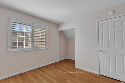 284 E 2nd St, Benicia, CA 94510 photo 21