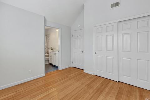 284 E 2nd St, Benicia, CA 94510 photo 27