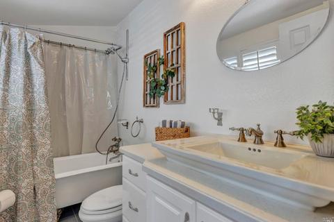 284 E 2nd St, Benicia, CA 94510 photo 28