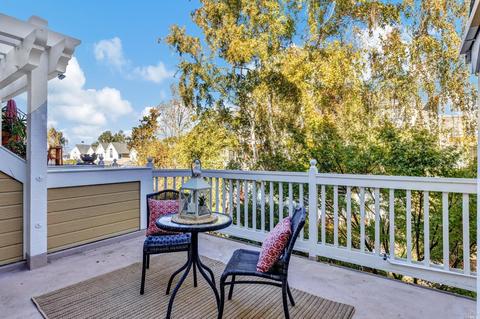 284 E 2nd St, Benicia, CA 94510 photo 41