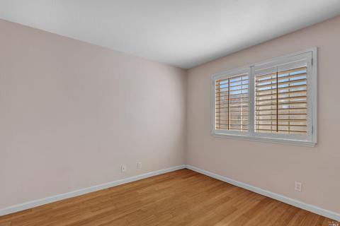 284 E 2nd St, Benicia, CA 94510 photo 22