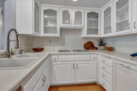 284 E 2nd St, Benicia, CA 94510 photo 17