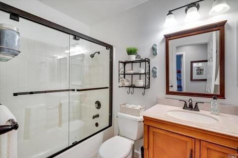 1034 Esparto Ct, Windsor, CA 95492 photo 17