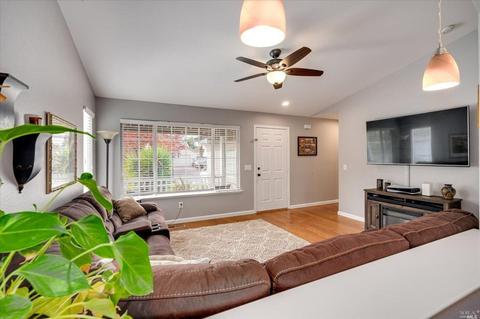 1034 Esparto Ct, Windsor, CA 95492 photo 6