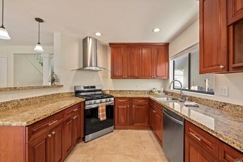 938 Milsom Pl, Windsor, CA 95492 photo 12