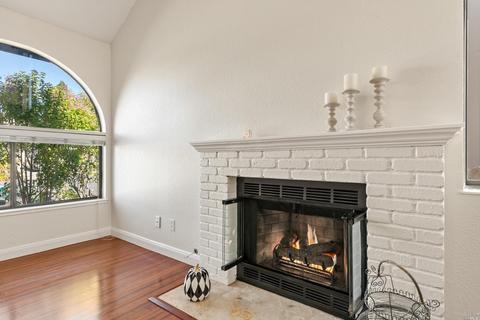 938 Milsom Pl, Windsor, CA 95492 photo 9
